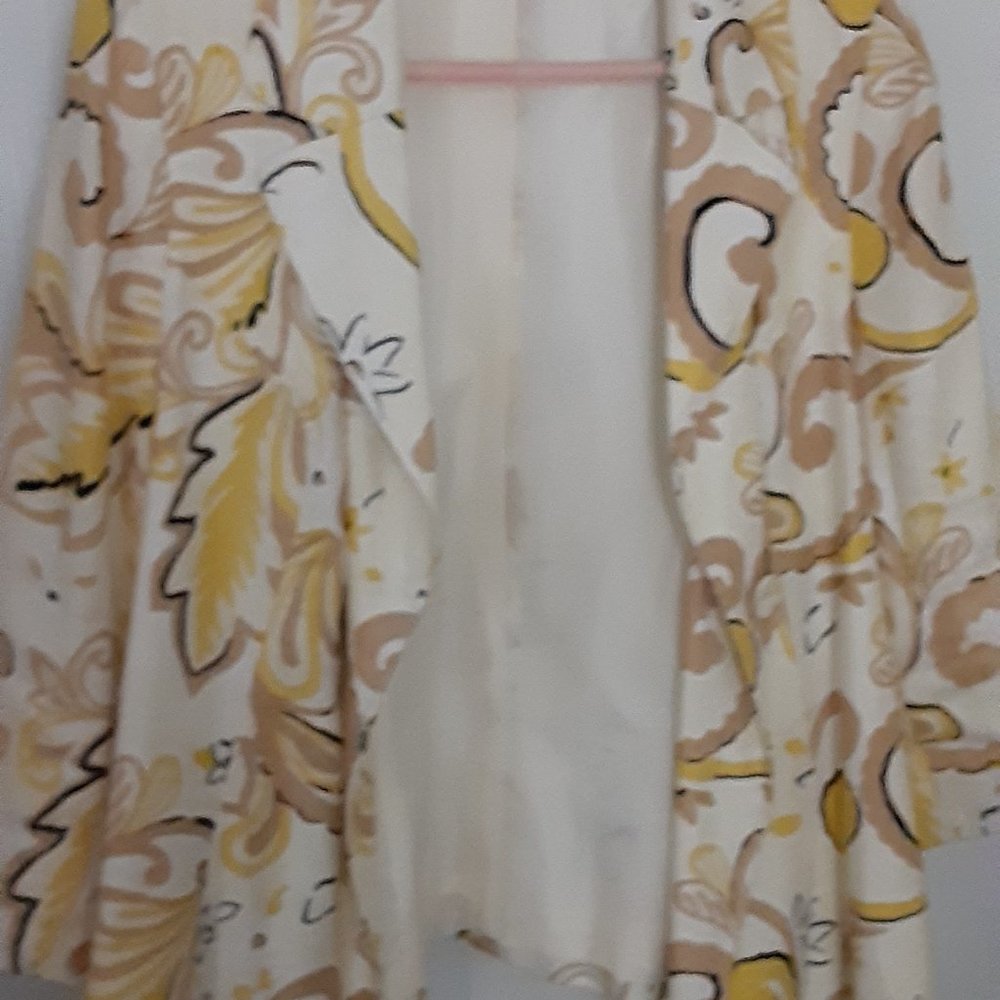 BEIGE PATTERNED 3/4 SLEEVE JACKET